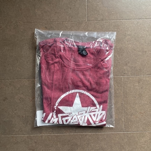 UNSPEAKABLE T-shirt size medium - Picture 3 of 3